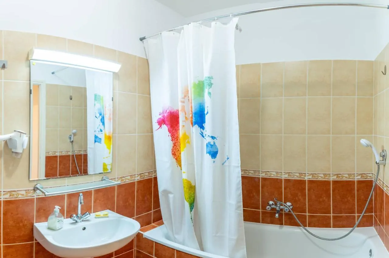 Laszlo Apartman - Hajdúszoboszló Apartament