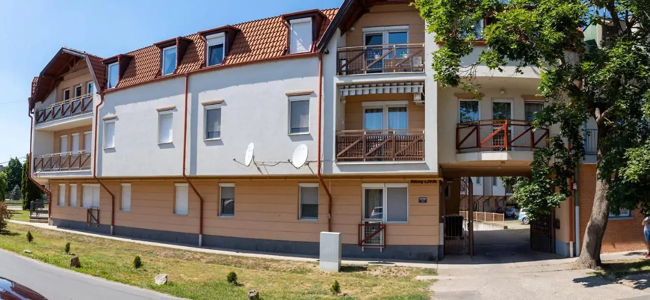 Laszlo Apartman - Hajdúszoboszló 0*,  Węgry